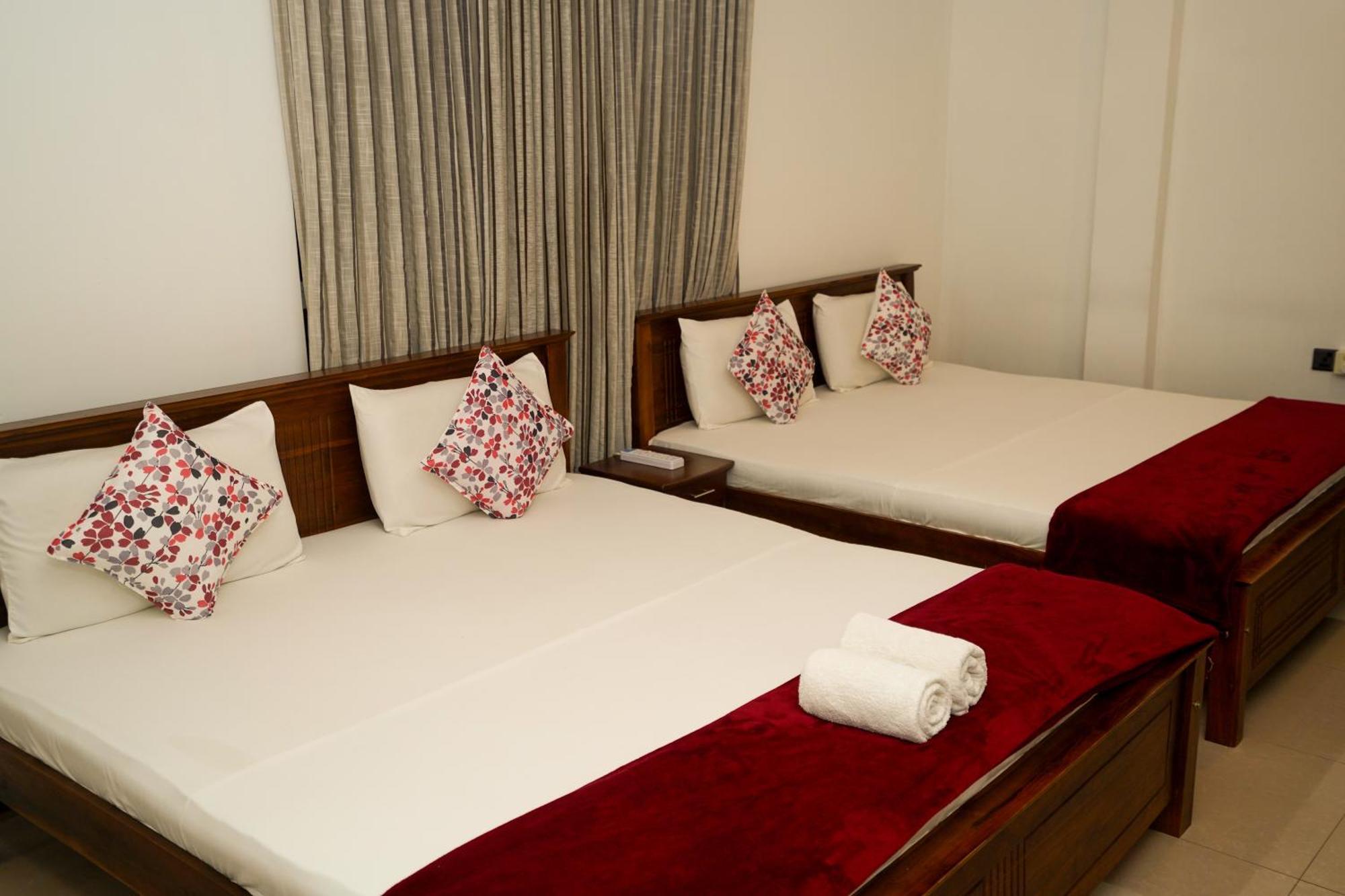 Airport 4 Season Transit Hotel Katunayaka Kültér fotó