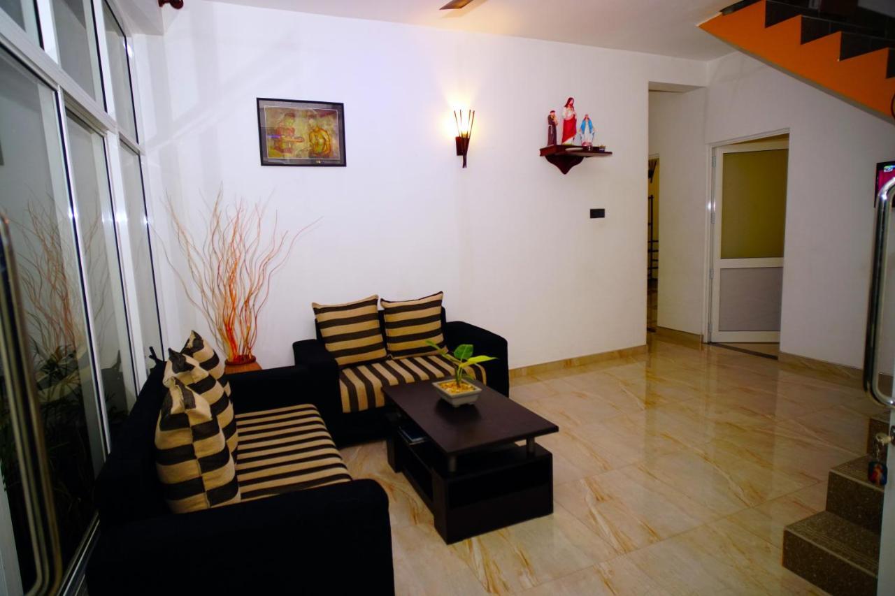 Airport 4 Season Transit Hotel Katunayaka Kültér fotó