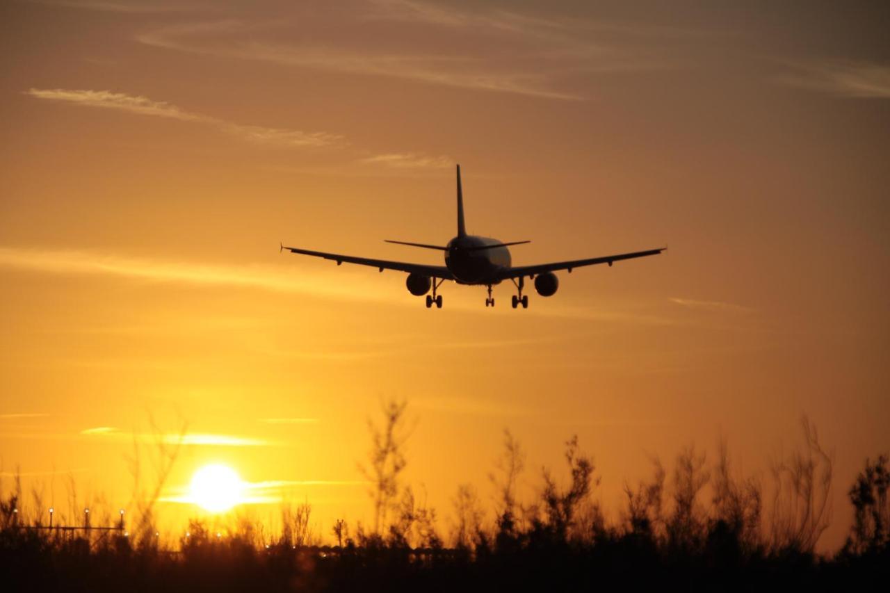 Airport 4 Season Transit Hotel Katunayaka Kültér fotó