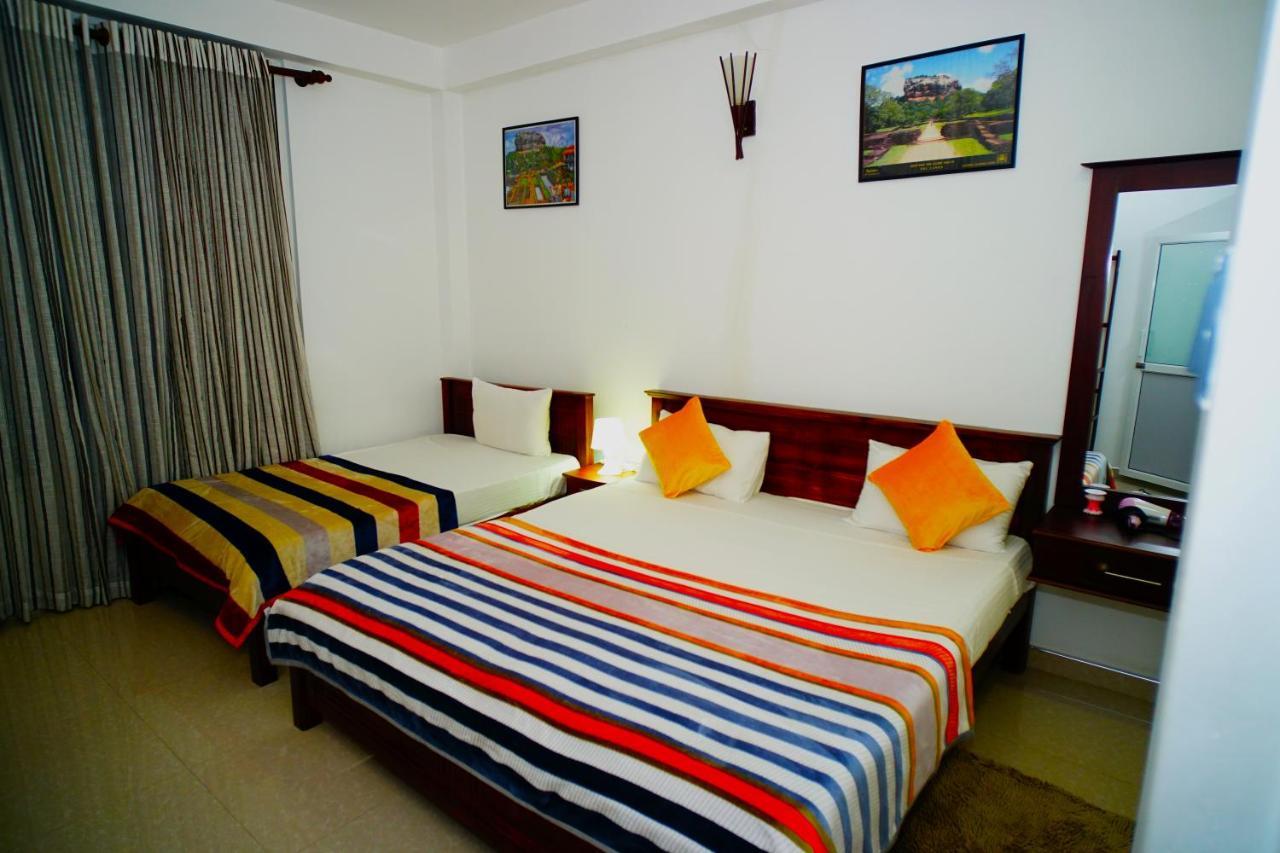 Airport 4 Season Transit Hotel Katunayaka Kültér fotó